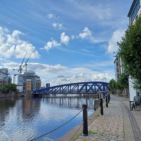 Lovely Ground Floor Apartment In Great Location At The Shore, エディンバラ エクステリア 写真